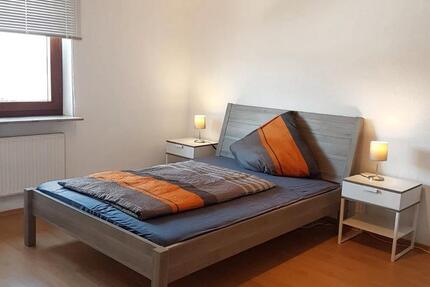 Wohnung Sindelfingen - 2 Zimmer, 70 m&sup2;, 1.200&euro; | Angebot:26317436