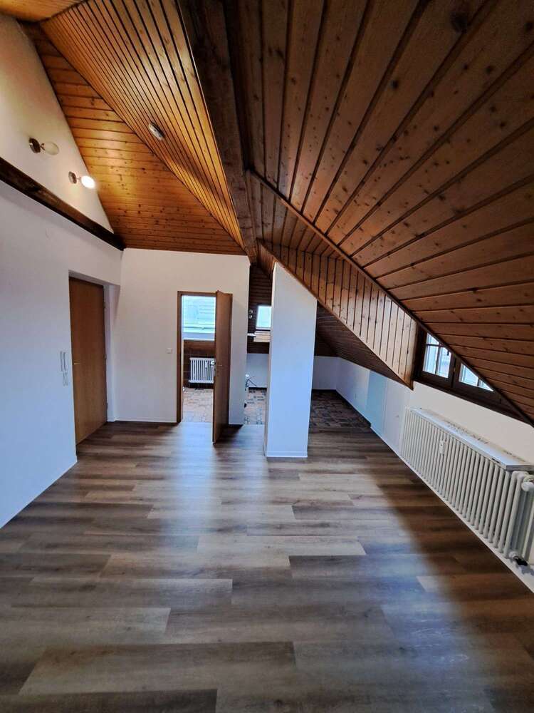 Wohnung zum Mieten in Pforzheim 285 € 19 m²