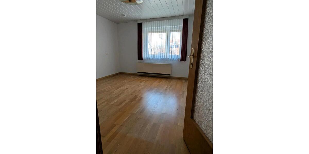 Hochparterre Gerlingen - 4 Zimmer, 88 m&sup2;, 329.000&euro; | Angebot:24843449