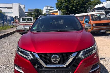 Nissan Qashqai 101.500 km 17.999 € Stuttgart 70376