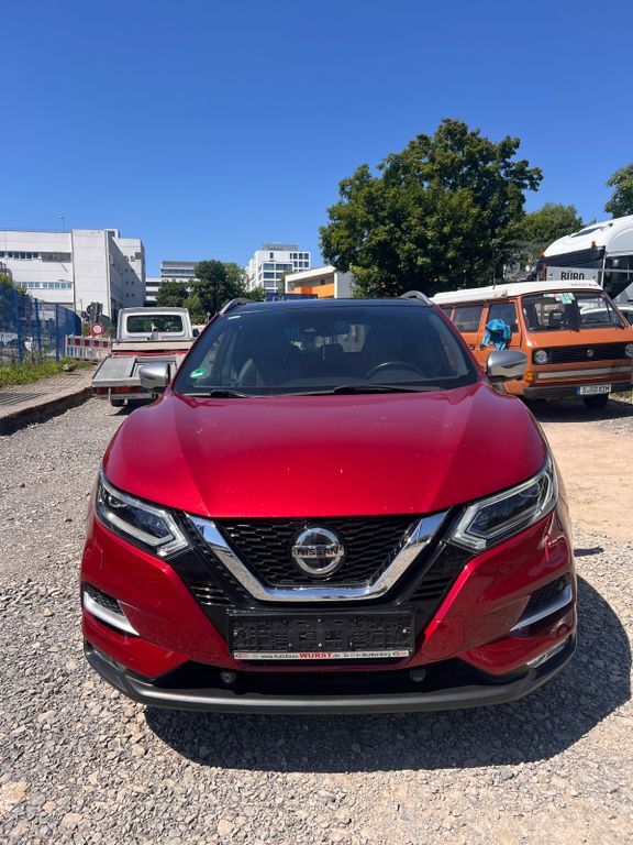 Nissan Qashqai 101.500 km 17.999 € Stuttgart 70376