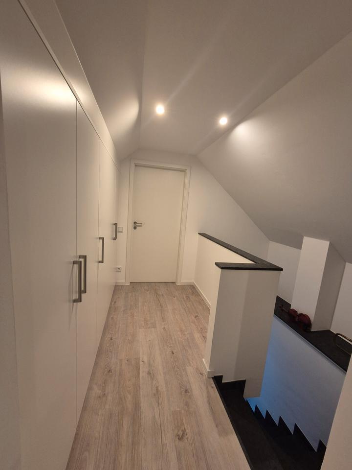 Wunderschöne 5 Zimmer Wohnung KfW 55 mit EBK und TG 2 Stellplätzen zu vermieten zimmer