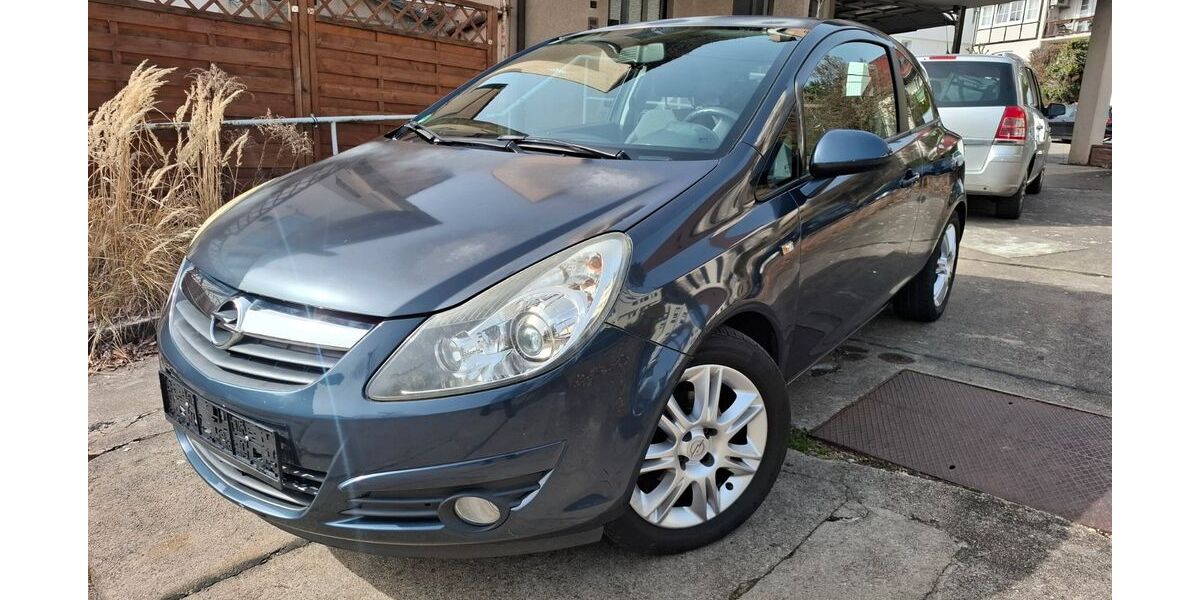 Opel Corsa 117.000 km 2.600 &euro; Stuttgart 70195