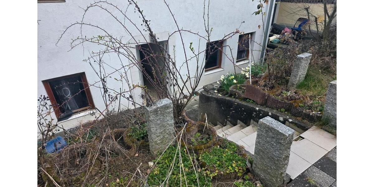 Etagenwohnung Rottenburg am Neckar - 4 Zimmer, 120 m&sup2;, 850&euro; | Angebot:25905671