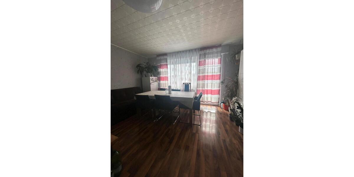 Etagenwohnung Pforzheim Dillweißenstein - 3 Zimmer, 80 m&sup2;, 850&euro; | Angebot:27625189