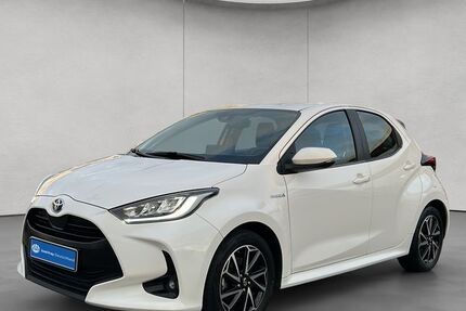 Toyota Yaris 129.180 km 14.970 &euro; Esslingen 73730