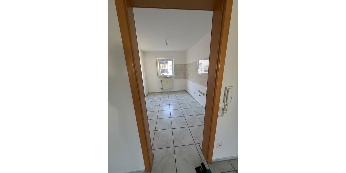 Etagenwohnung Reutlingen Sondelfingen - 3.5 Zimmer, 79 m&sup2;, 1.200&euro; | Angebot:27543998