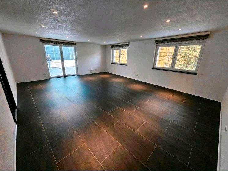 Etagenwohnung Pforzheim - 4 Zimmer, 160 m&sup2;, 1.650&euro; | Angebot:26321293