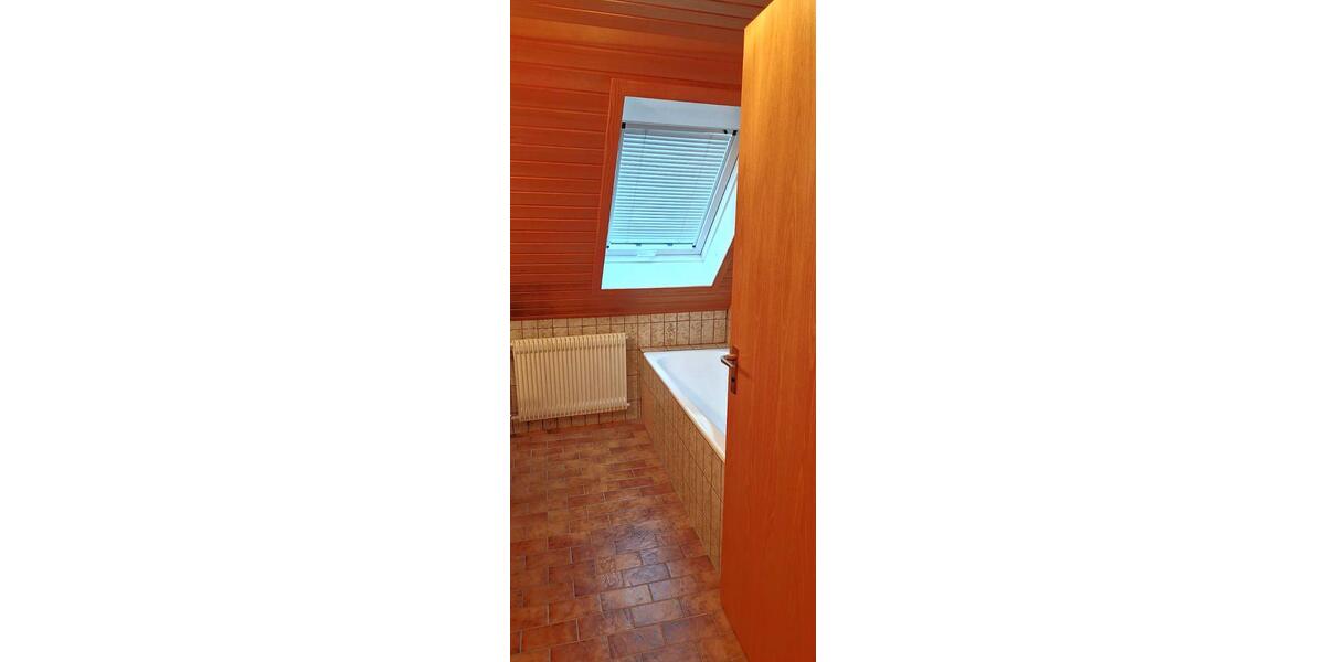 Einfamilienhaus Böblingen - 5.5 Zimmer, 170 m&sup2;, 490.000&euro; | Angebot:26634548