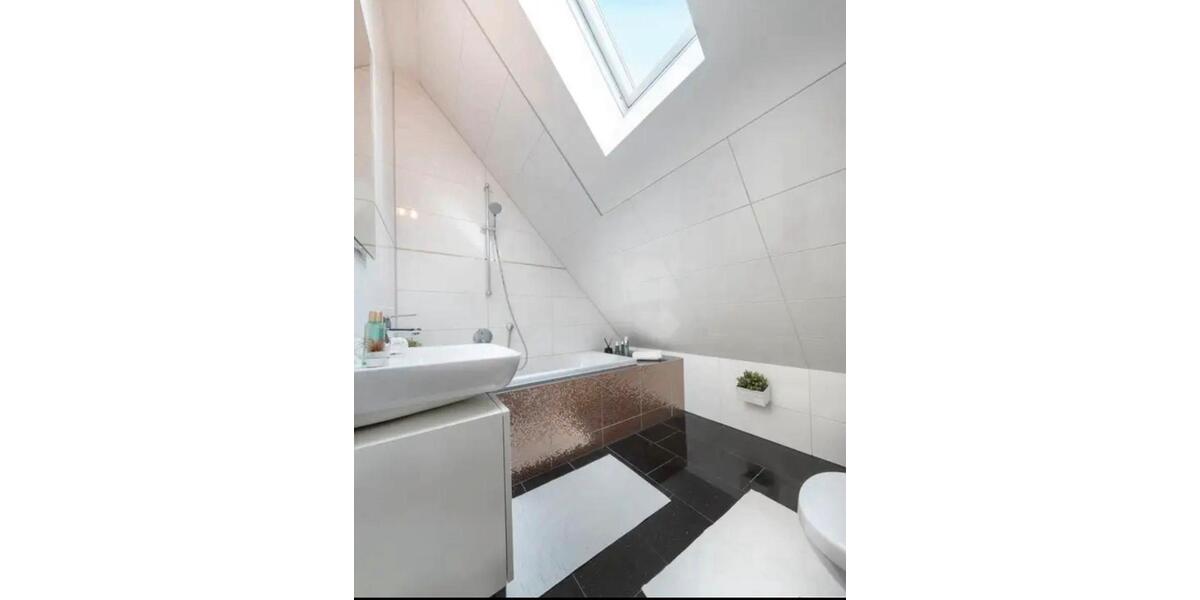 Reihenhaus Leonberg - 5 Zimmer, 132 m&sup2;, 698.000&euro; | Angebot:26817409