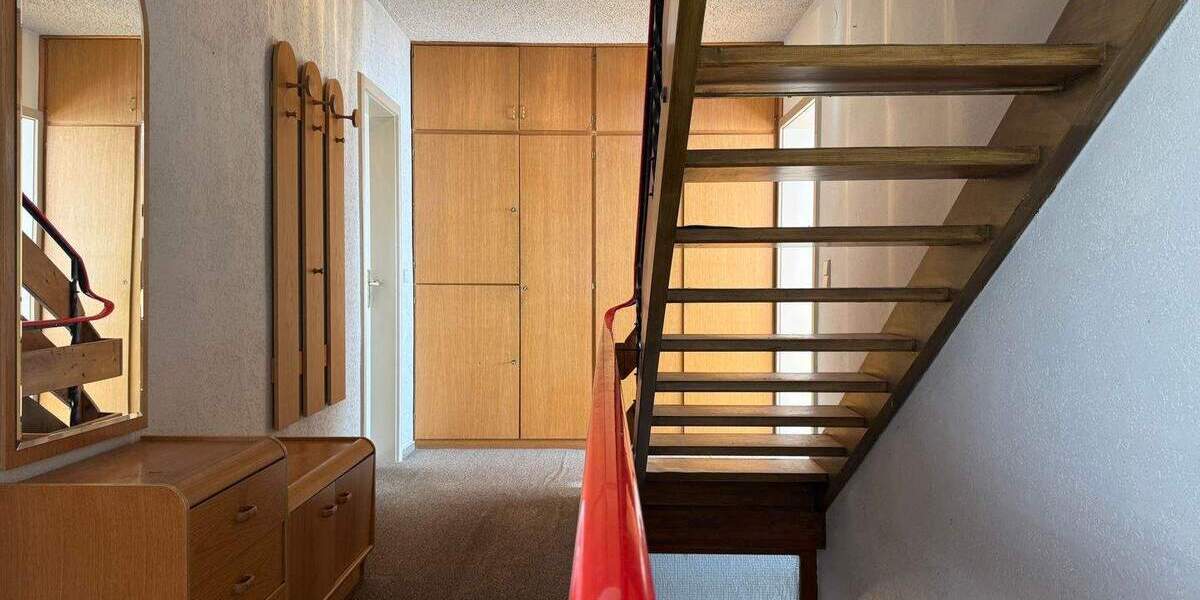 Doppelhaushälfte Böblingen - 6 Zimmer, 157 m&sup2;, 898.000&euro; | Angebot:23974307