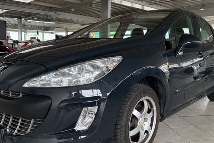 Peugeot 308 27.700 km 7.990 &euro; Neckarwestheim 74382