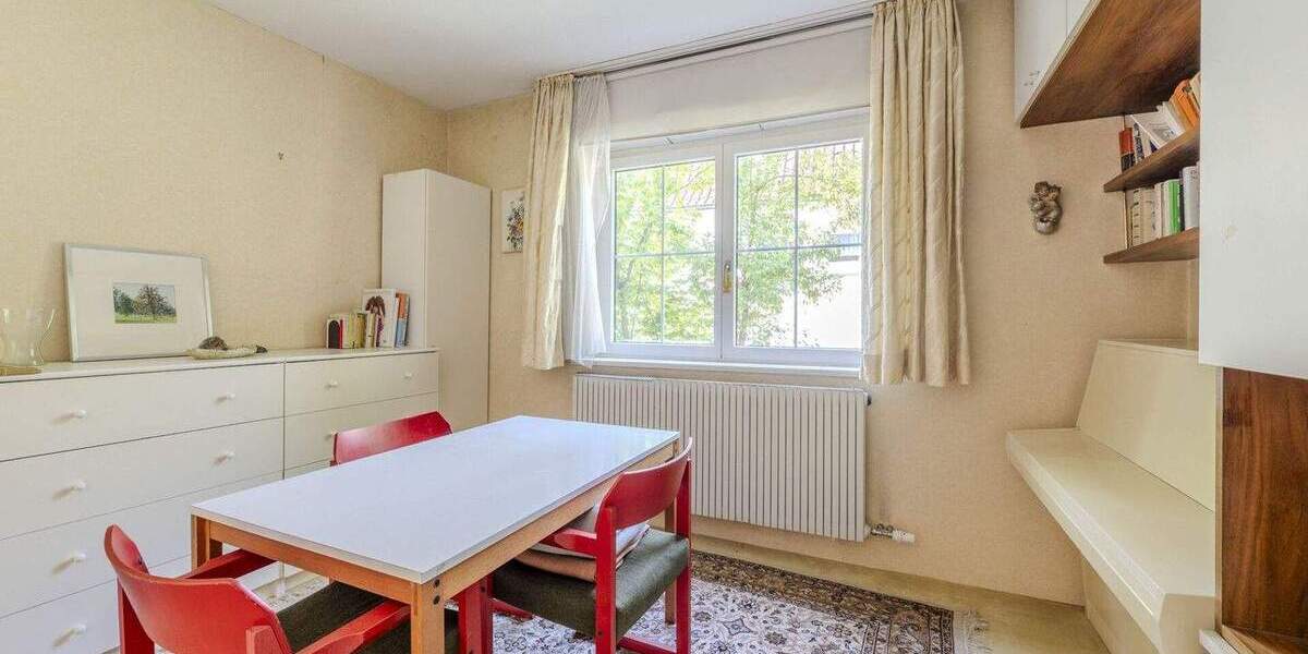 Mehrfamilienhaus, Wohnhaus Stuttgart / Feuerbach Feuerbach - 8 Zimmer, 180 m&sup2;, 795.000&euro; | Angebot:25704035