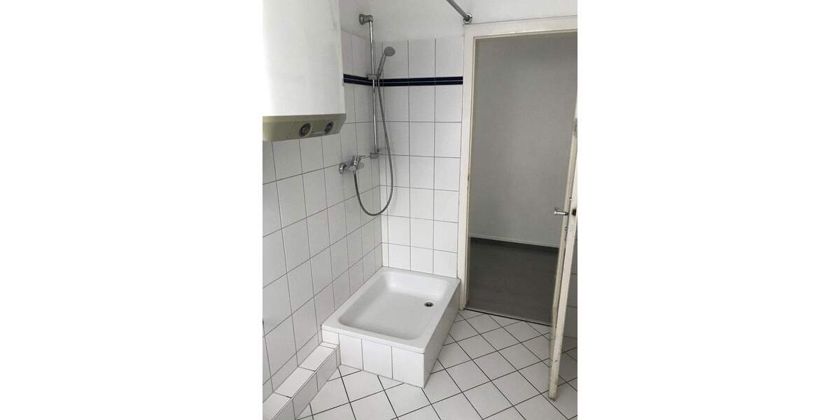 Etagenwohnung Stuttgart Mitte - 3 Zimmer, 80 m&sup2;, 1.350&euro; | Angebot:24858246
