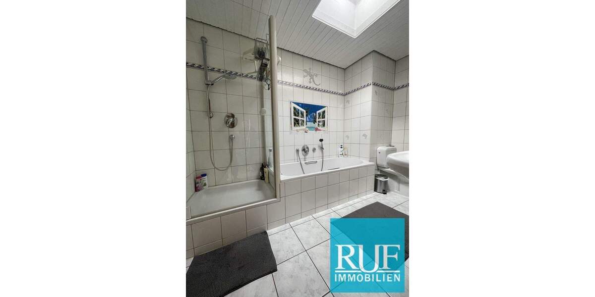 Reihenmittelhaus Pforzheim Innenstadt - 4 Zimmer, 110 m&sup2;, 380.000&euro; | Angebot:24915956