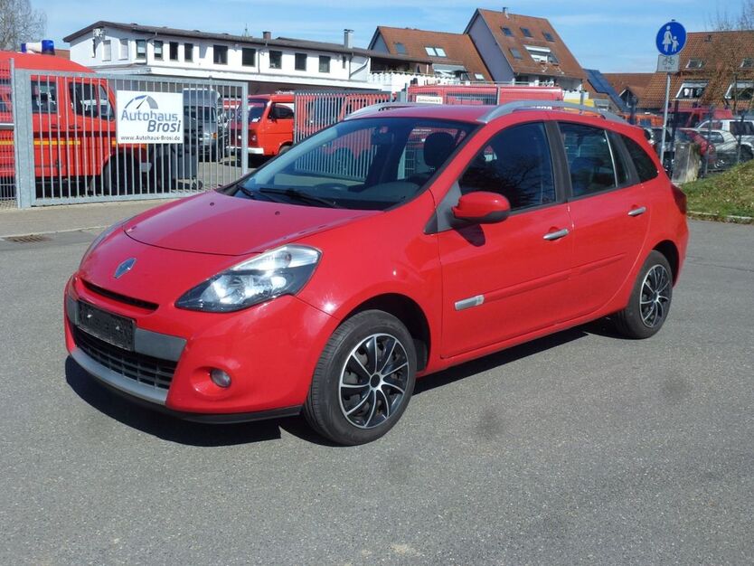 Renault Clio 151.900 km 2.750 € Nürtingen bei Stuttgart 72622