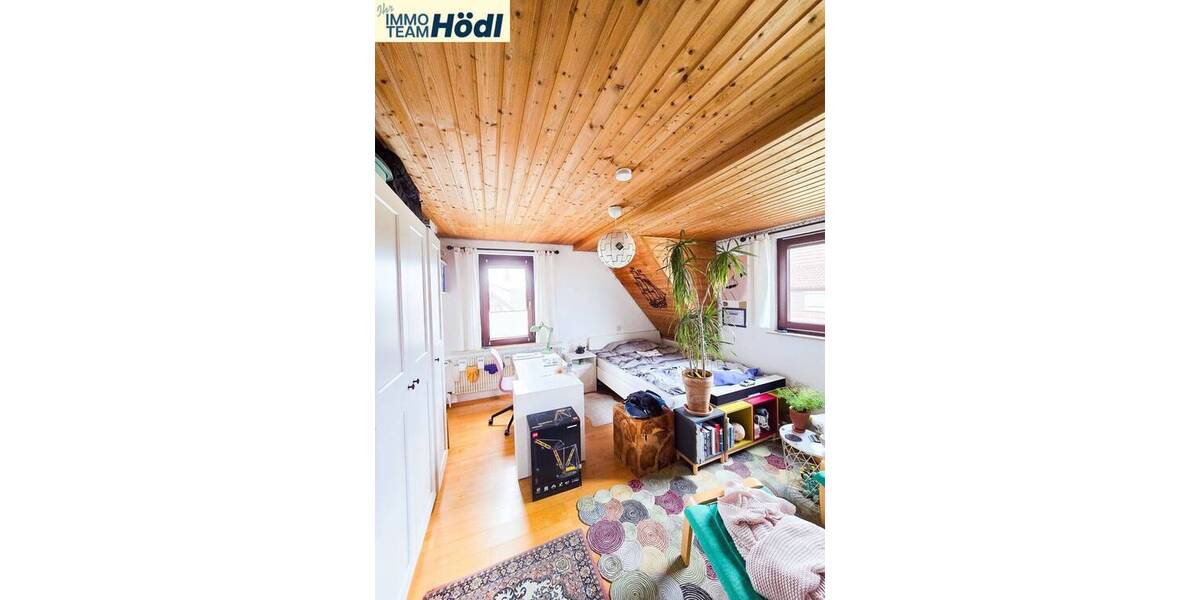 Einfamilienhaus Reutlingen Rommelsbach - 9 Zimmer, 154 m&sup2;, 349.000&euro; | Angebot:26029302