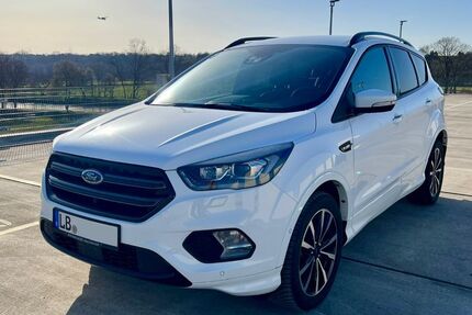 Ford Kuga 54.000 km 17.490 &euro; Bietigheim-Bissingen 74321