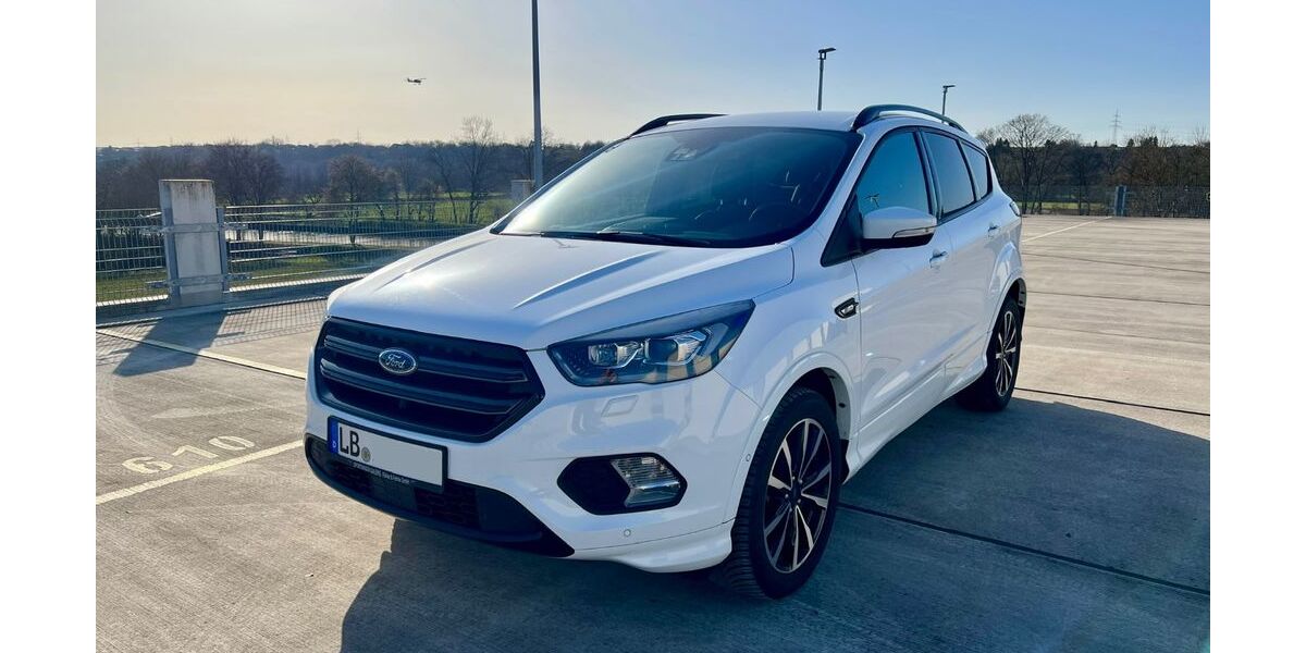 Ford Kuga 56.000 km 17.490 &euro; Bietigheim-Bissingen 74321