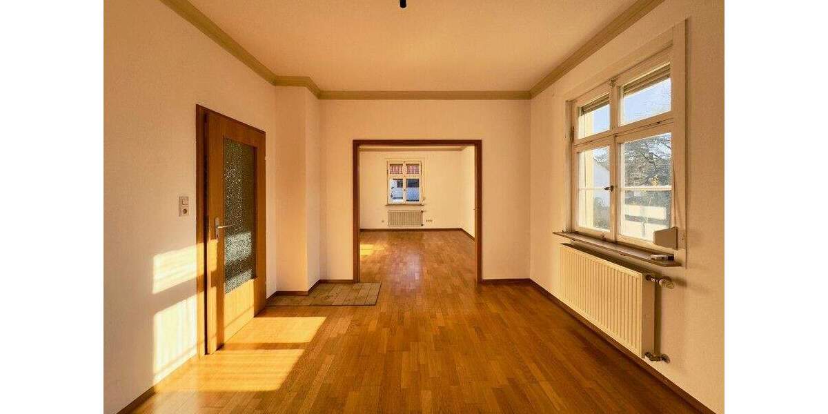 Mehrfamilienhaus, Wohnhaus Ludwigsburg West - 8 Zimmer, 185 m&sup2;, 595.000&euro; | Angebot:24596370