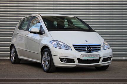 Mercedes-Benz A 180 46.600 km 10.800 &euro; Sindelfingen 71065