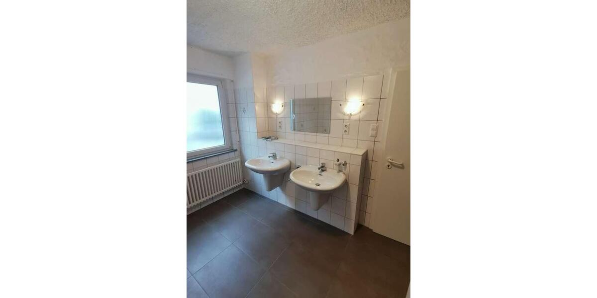 Einfamilienhaus Aidlingen - 7 Zimmer, 150 m&sup2;, 1.800&euro; | Angebot:27618934