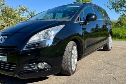 Peugeot 5008 263.000 km 4.000 &euro; Stuttgart 70771