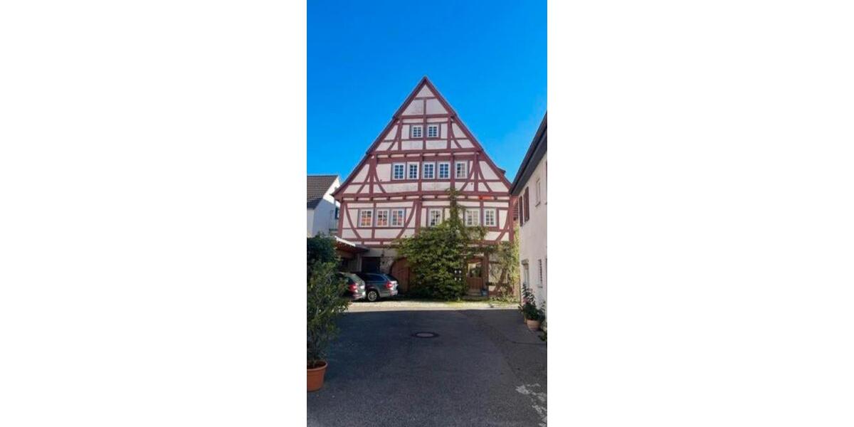 Etagenwohnung Ammerbuch - 5 Zimmer, 150 m&sup2;, 2.050&euro; | Angebot:27598153