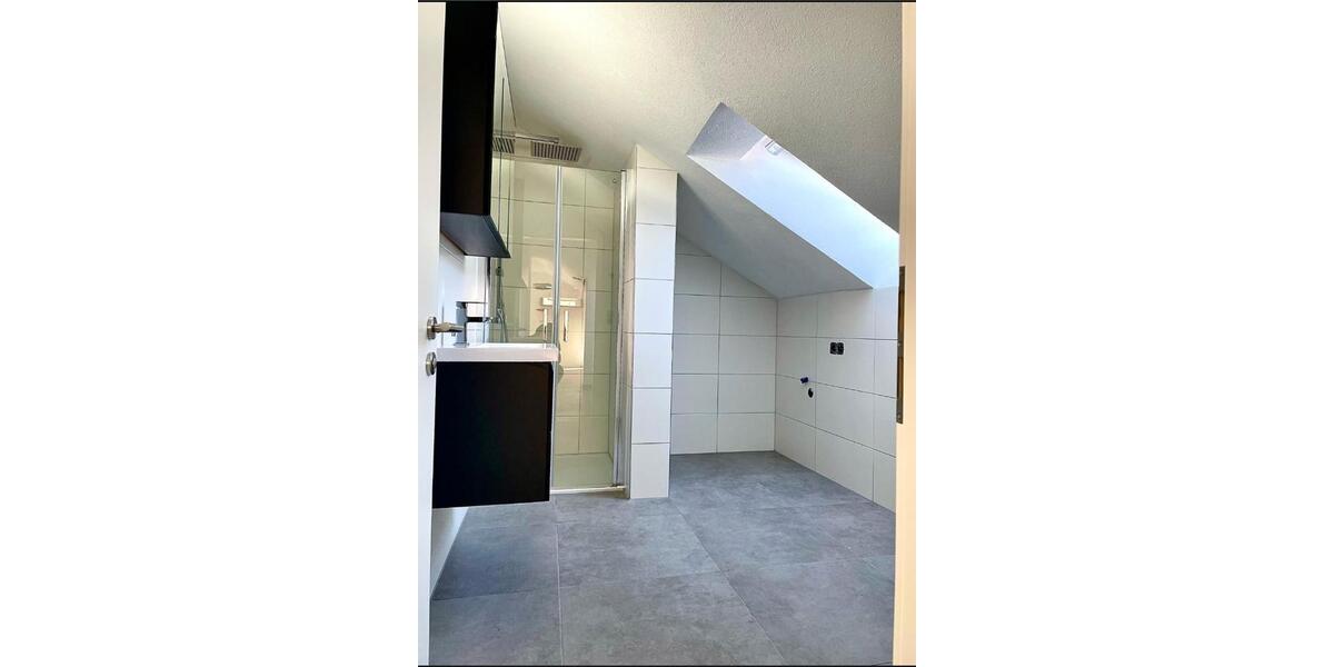 Dachgeschoßwohnung Gärtringen - 2 Zimmer, 67 m&sup2;, 1.200&euro; | Angebot:26407636