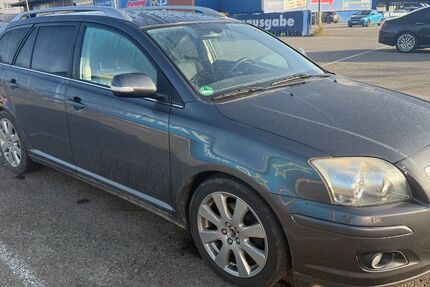 Toyota Avensis 153.000 km 2.499 € Sindelfingen 71065