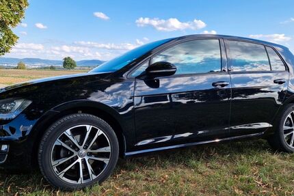 VW Golf 102.000 km 12.200 &euro; Tübingen 72074
