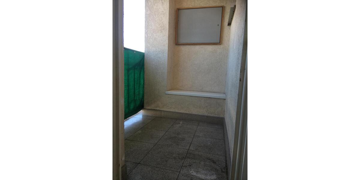 Etagenwohnung Esslingen am Neckar - 2 Zimmer, 50 m&sup2;, 571&euro; | Angebot:26383039