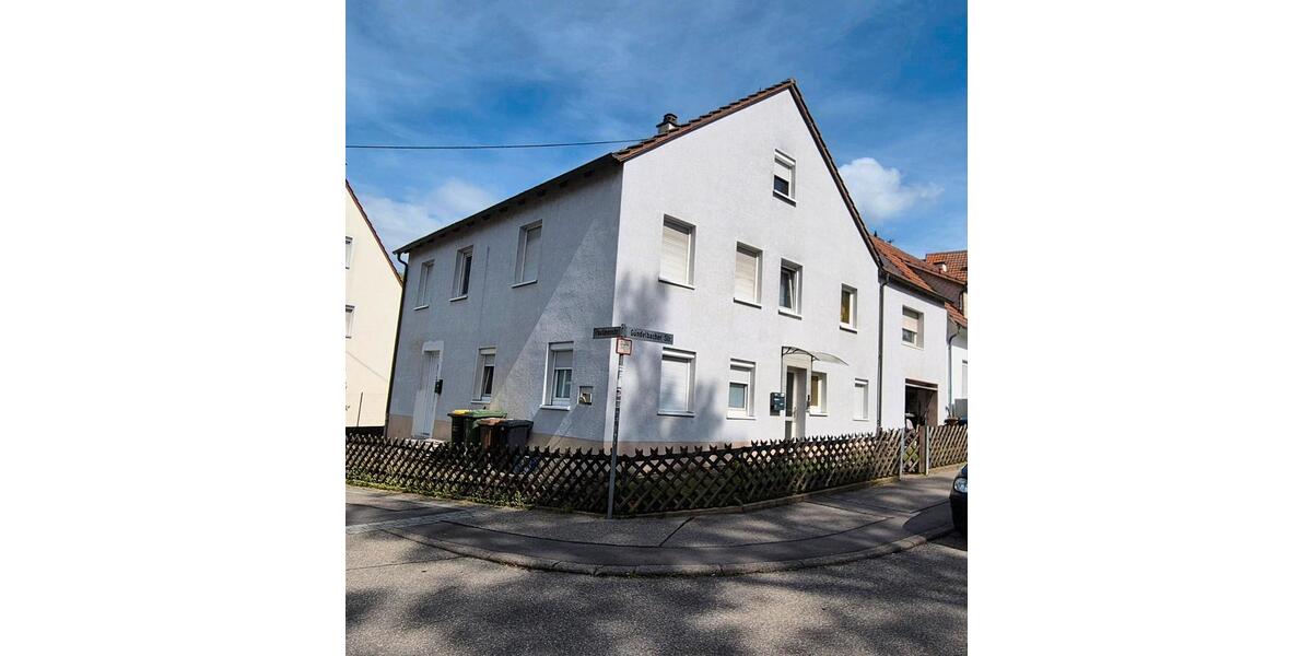 Mehrfamilienhaus, Wohnhaus Illingen - 9 Zimmer, 214 m&sup2;, 449.000&euro; | Angebot:26614142