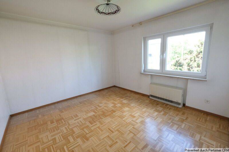 Bungalow Remseck Neckargröningen - 6 Zimmer, 185 m&sup2;, 650.000&euro; | Angebot:26891337