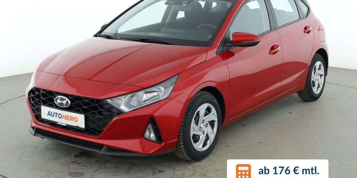 Hyundai i20 30.089 km 12.820 &euro; Stuttgart 70195