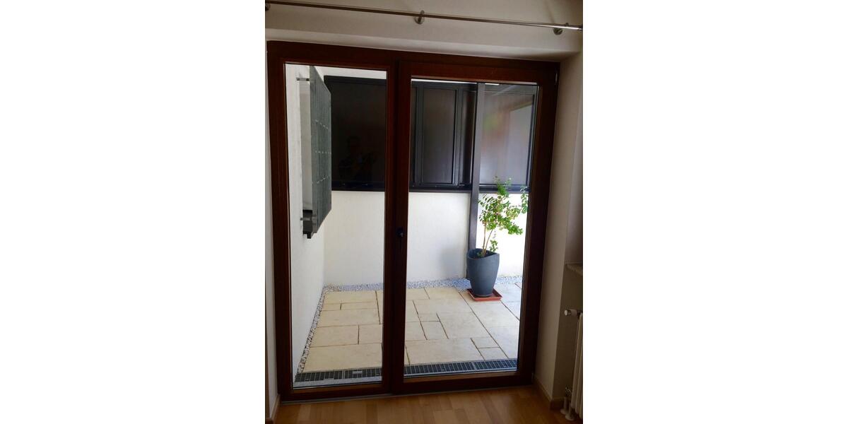 Erdgeschoßwohnung Esslingen am Neckar Brühl - 3 Zimmer, 103 m&sup2;, 1.200&euro; | Angebot:24740464