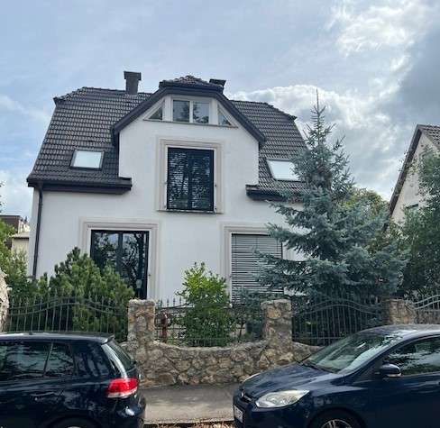 Haus zum Kaufen in Sindelfingen 789.000 € 195 m² 6 zimmer