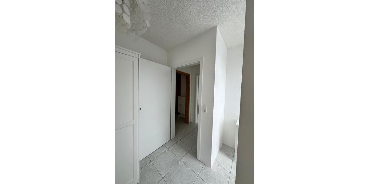 Dachgeschoßwohnung Stuttgart Stuttgart-Süd - 1 Zimmer, 13 m&sup2;, 620&euro; | Angebot:24695369