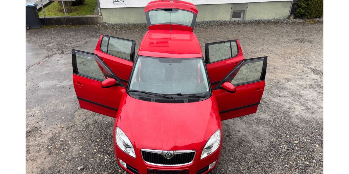 Skoda Fabia 50.000 km 5.890 &euro; Böblingen 71032