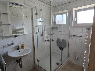 ZWEIFAMILIENHAUS MIT MIETEINNAHMEN & POTENTIAL - Zweifamilienhaus Nufringen | Angebot:27489640