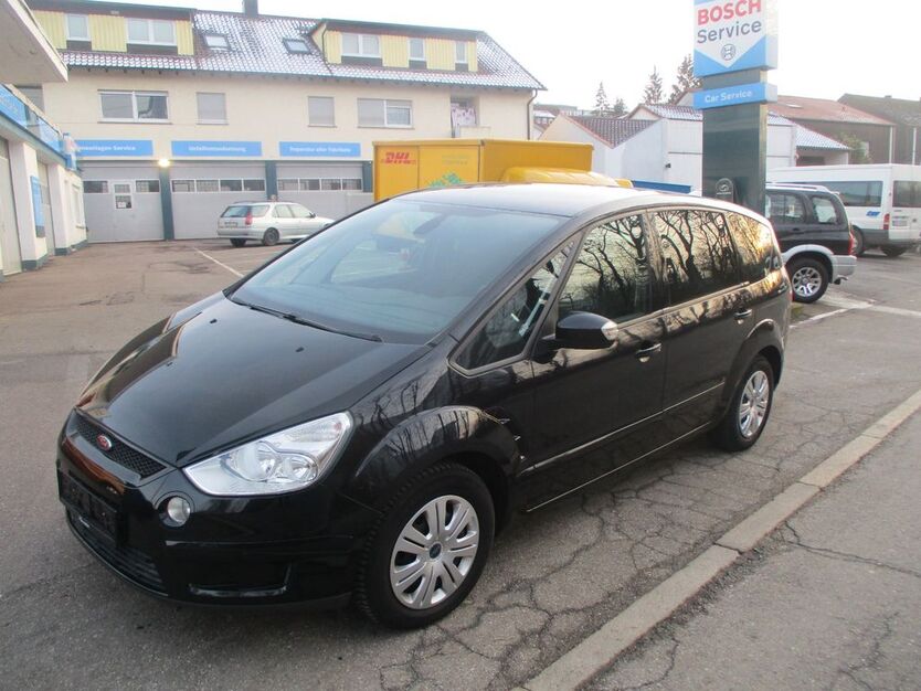 Ford S-Max 141.500 km 4.999 € Böblingen 71032