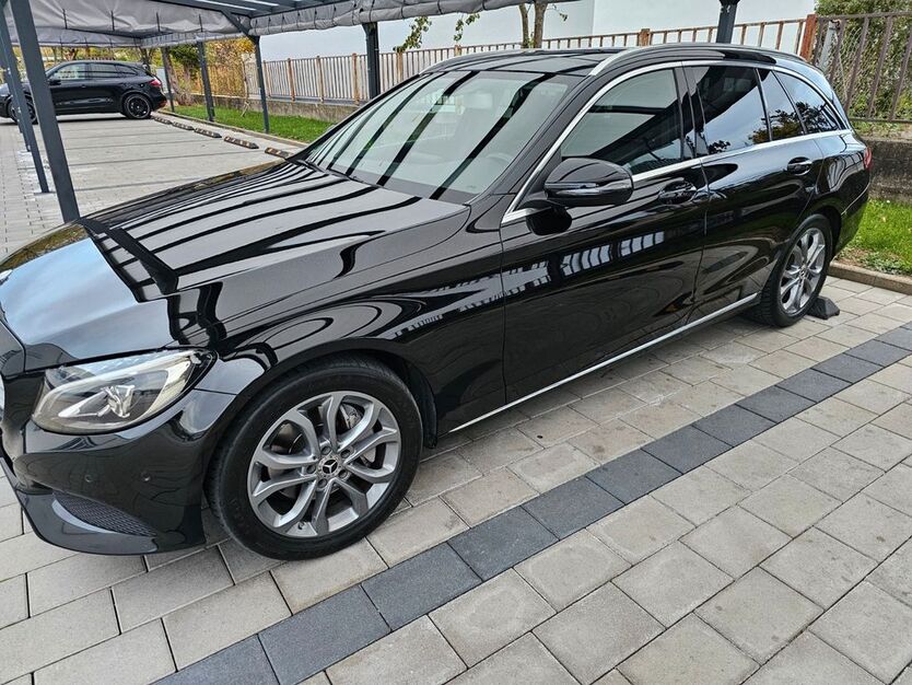 Mercedes-Benz C 250 199.000 km 16.500 € Aichtal 72631