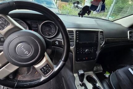 Jeep Grand Cherokee 241.000 km 9.100 &euro; Stuttgart 70378