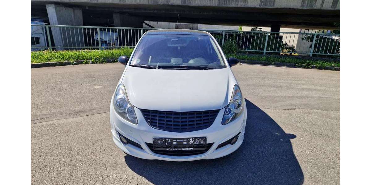 Opel Corsa 124.000 km 2.000 &euro; Reutlingen 72760