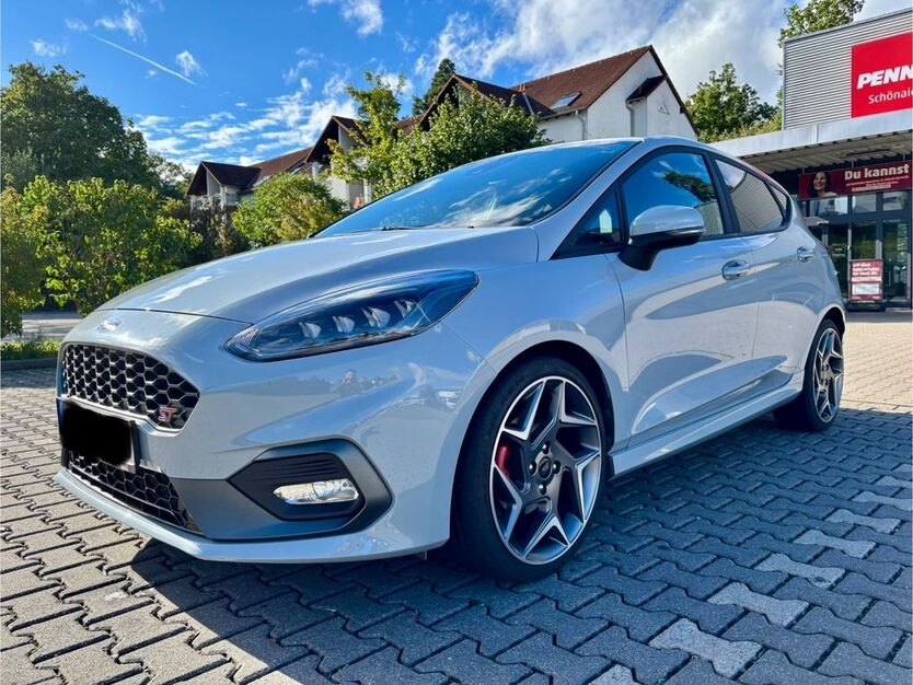Ford Fiesta 95.400 km 15.650 € Schönaich 71101
