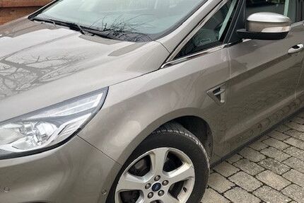 Ford S-Max 160.000 km 9.900 &euro; Stuttgart 70599