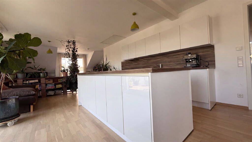 Etagenwohnung Tübingen Innenstadt - 4 Zimmer, 137 m&sup2;, 850.000&euro; | Angebot:26815564