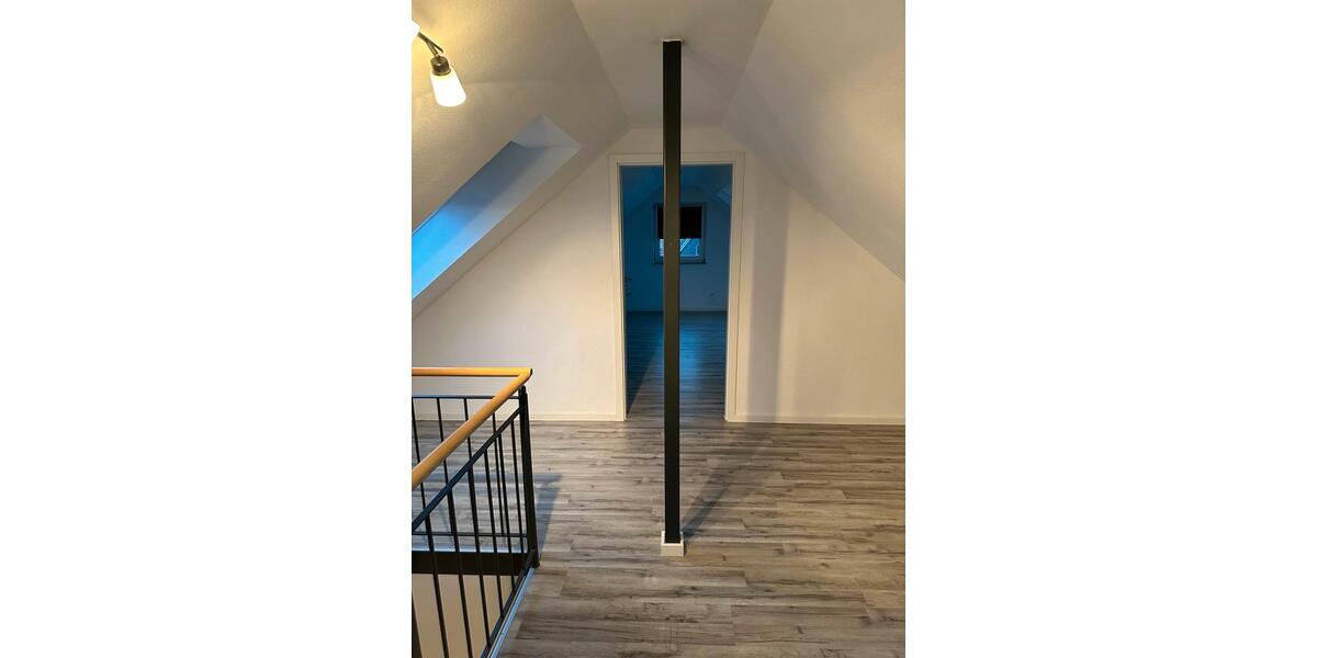 Dachgeschoßwohnung Steinenbronn - 3.5 Zimmer, 103 m&sup2;, 1.750&euro; | Angebot:26368773