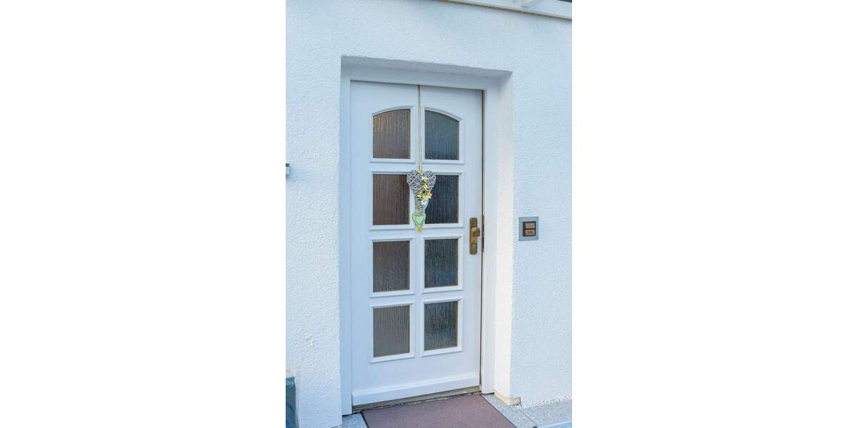 Doppelhaushälfte Pforzheim Huchenfeld - 6 Zimmer, 124 m&sup2;, 389.000&euro; | Angebot:23851785