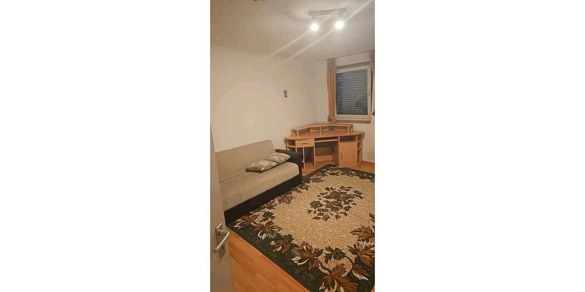 Erdgeschoßwohnung Esslingen am Neckar Pliensauvorstadt - 1 Zimmer, 20 m&sup2;, 650&euro; | Angebot:25253656